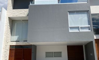 CASA EN RENTA PARQUE CAMPECHE LOMAS DE ANGELOPOLIS
