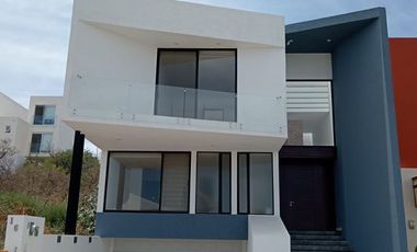 Casa en Zibatá  en Renta con recámara en planta baja