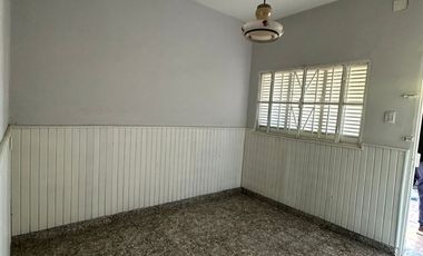 VENTA - CASA 2 HABITACIONES - ZONA AYACUCHO