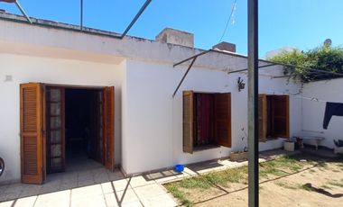 HERMOSA CASA EN LA VENTA EN BÂ° POETA LUGONES. CON CERTIF. BANCOR!!!!