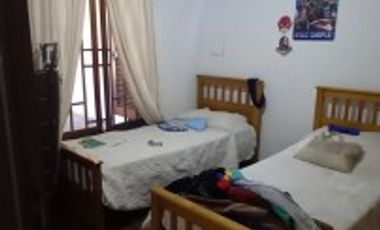 HERMOSA CASA EN LA VENTA EN BÂ° POETA LUGONES. CON CERTIF. BANCOR!!!!