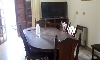 HERMOSA CASA EN LA VENTA EN BÂ° POETA LUGONES. CON CERTIF. BANCOR!!!!