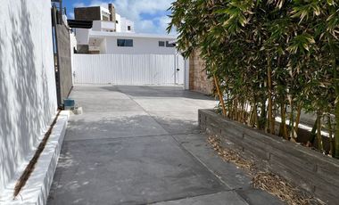BEACHFONT HOME FOR RENT WITH A PRIVATE BEACH ACESSS SOUTH ROSARITO BEACH