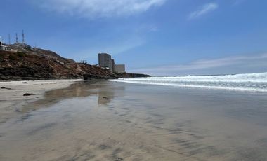 BEACHFONT HOME FOR RENT WITH A PRIVATE BEACH ACESSS SOUTH ROSARITO BEACH