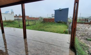 VENTA - CASA 2 HABITACIONES - BARRIO SOLVENCIA SAN BENITO