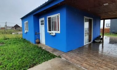 VENTA - CASA 2 HABITACIONES - BARRIO SOLVENCIA SAN BENITO