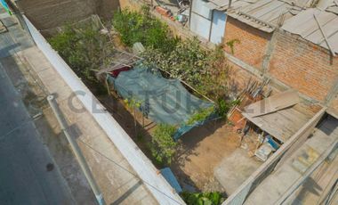 Terreno en Venta en San Martin de Porres Ubicación Estratégica Frente a Parque