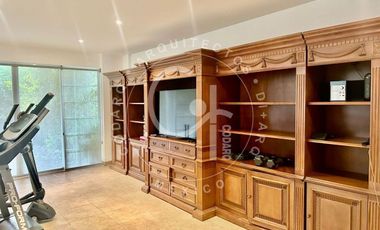 Gran residencia en renta