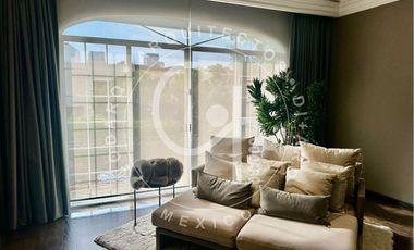 Gran residencia en renta