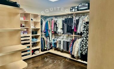 Gran residencia en renta