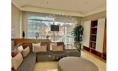 Gran residencia en renta