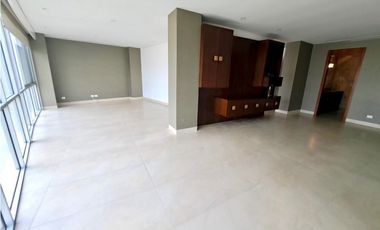 Departamento Vista al Río Samborondón Scala Guayaquil Tenis Club