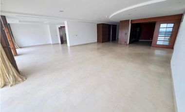 Departamento Vista al Río Samborondón Scala Guayaquil Tenis Club