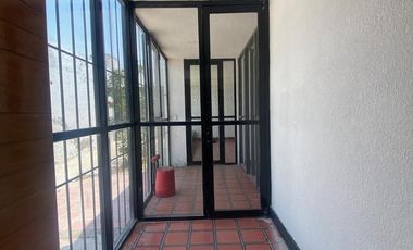RENTA DE OFICINAS CON ESTACIONAMIENTO, PROLONGACIÓN INDEPENDENCIA, COL.CENTRO, ACTOPAN, HGO.