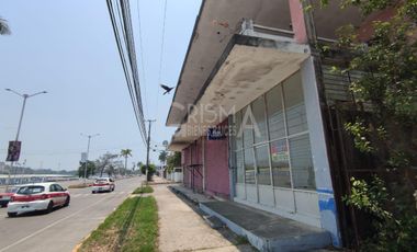 EDIFICIO COMERCIAL CON CASA EN VENTA