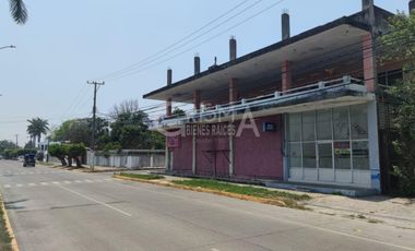 EDIFICIO COMERCIAL CON CASA EN VENTA