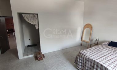EDIFICIO COMERCIAL CON CASA EN VENTA