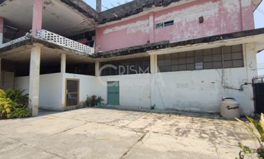 EDIFICIO COMERCIAL CON CASA EN VENTA