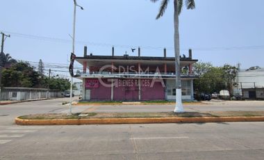 EDIFICIO COMERCIAL CON CASA EN VENTA