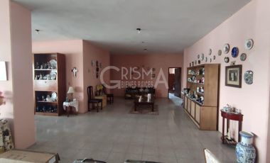 EDIFICIO COMERCIAL CON CASA EN VENTA