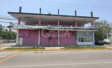 EDIFICIO COMERCIAL CON CASA EN VENTA