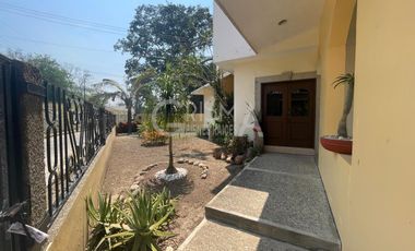 AMPLIA CASA EN VENTA EN COL. JARDINES