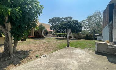 AMPLIA CASA EN VENTA EN COL. JARDINES