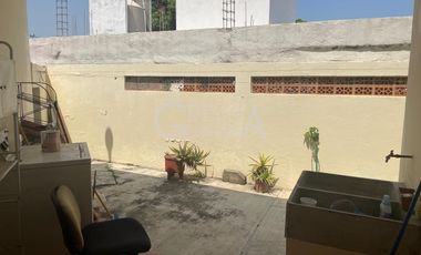 AMPLIA CASA EN VENTA EN COL. JARDINES