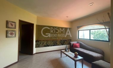 AMPLIA CASA EN VENTA EN COL. JARDINES