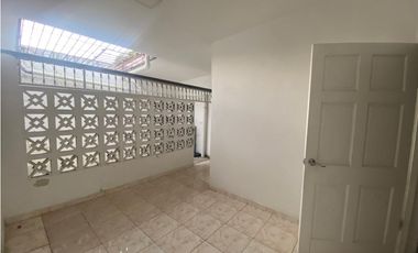 DON BOSCO / 133M / TERRAZA TECHADA / VIA PRINCIPAL / 2 HABITACIONES