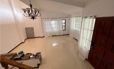 CERRO AZUL / EL VIGIA / 1700M / AMOBLADO / LINEA BLANCA / CASCADA