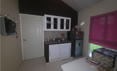 CERRO AZUL / EL VIGIA / CABAÑA / 1750M / ESQUINA / 2 HABITACIONES