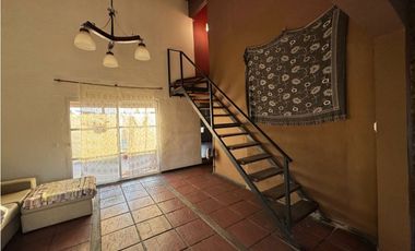 Vendo Espectacular Casa Con Oficina Comercial en Caseros, Entre Ríos.