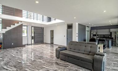 Casa en Fraccionamiento en Burgos Bugambilias Temixco - LLR-156-Fr