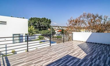 Casa en Fraccionamiento en Burgos Bugambilias Temixco - LLR-156-Fr