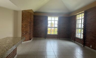 Casa en venta en Lomas de Cuernavaca, Temixco | Privada con vigilancia, alberca y amplio jardín