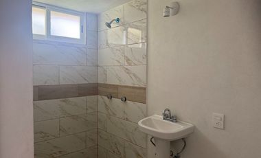 Casa en venta en Lomas de Cuernavaca, Temixco | Privada con vigilancia, alberca y amplio jardín