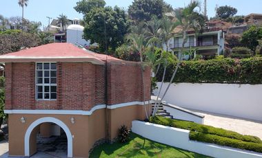 Casa en venta en Lomas de Cuernavaca, Temixco | Privada con vigilancia, alberca y amplio jardín