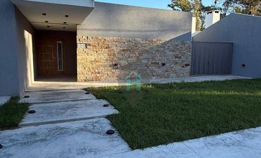 Casa en venta de 3 dormitorios c/ cochera en Rafaela