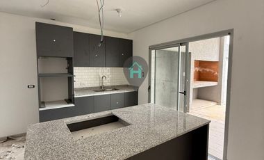 Casa en venta de 3 dormitorios c/ cochera en Rafaela