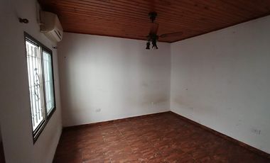 Departamento Tipo Casa en alquiler en Lanus Este