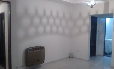 Departamento Tipo Casa en alquiler en Lanus Este