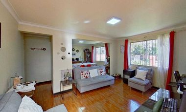 Casa en venta en LA REINA