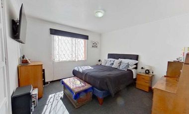 Casa en venta en LA REINA