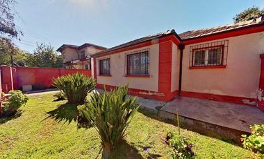 Casa en venta en LA REINA