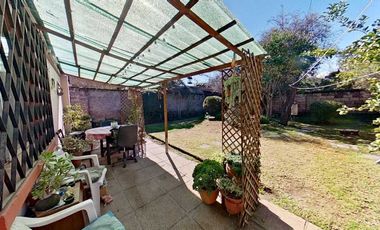 Casa en venta en LA REINA