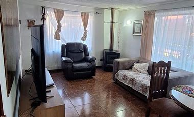 Casa en Venta en Calle Orompello, Población Rucamalal, Los Angeles