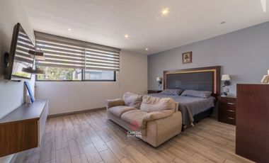 Casa de Lujo en Venta en Colinas Virreyes Av Universidad