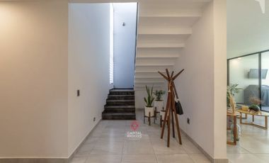 Casa de Lujo en Venta en Colinas Virreyes Av Universidad