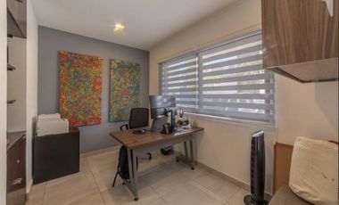 Casa de Lujo en Venta en Colinas Virreyes Av Universidad